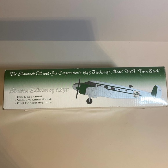 1945 Beechcraft Model D18S, Special Edition, Diamond Shamrock “Twin Beech” - Picture 4 of 7